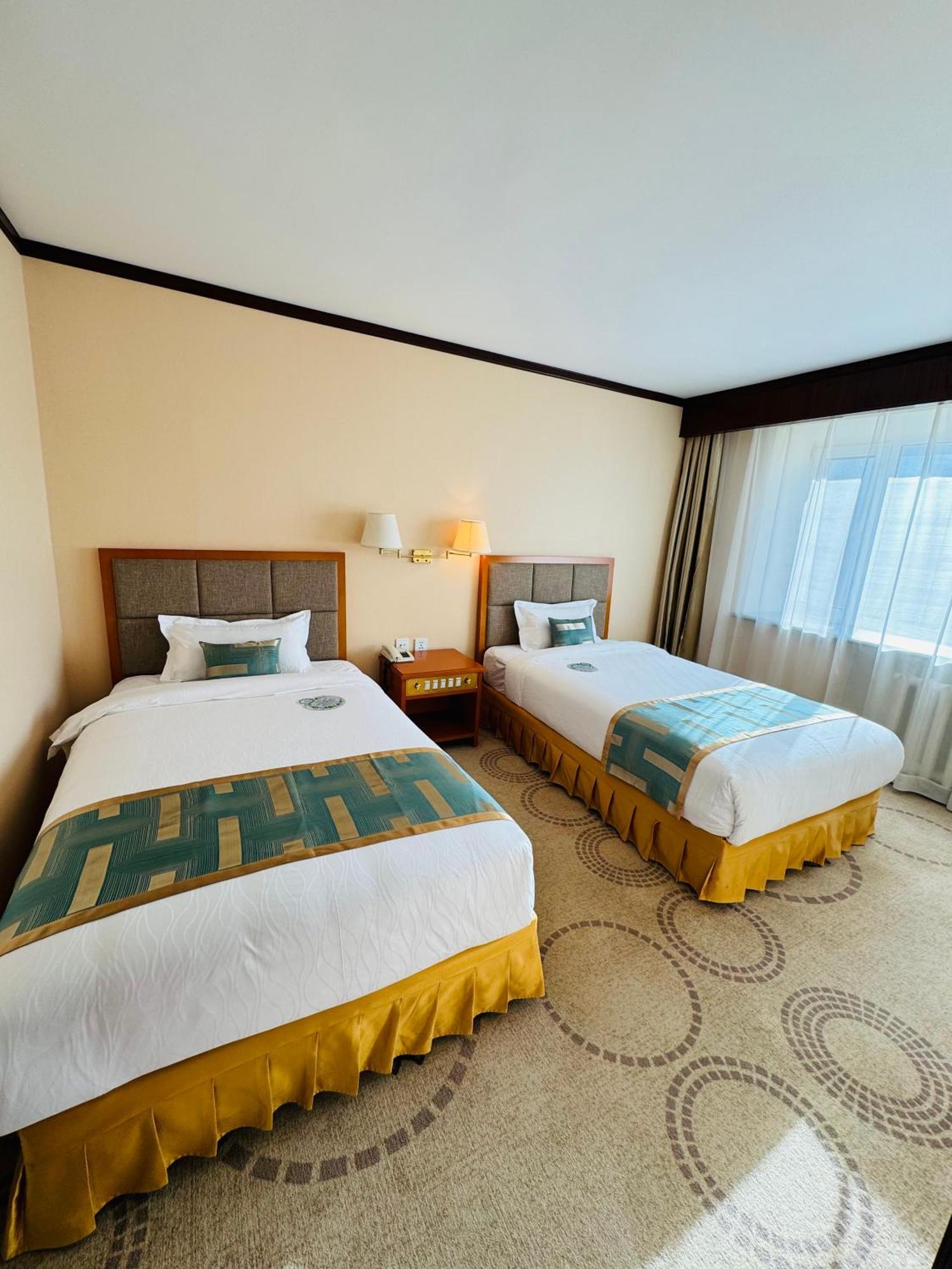Flower Hotel Ulaanbaatar Ngoại thất bức ảnh