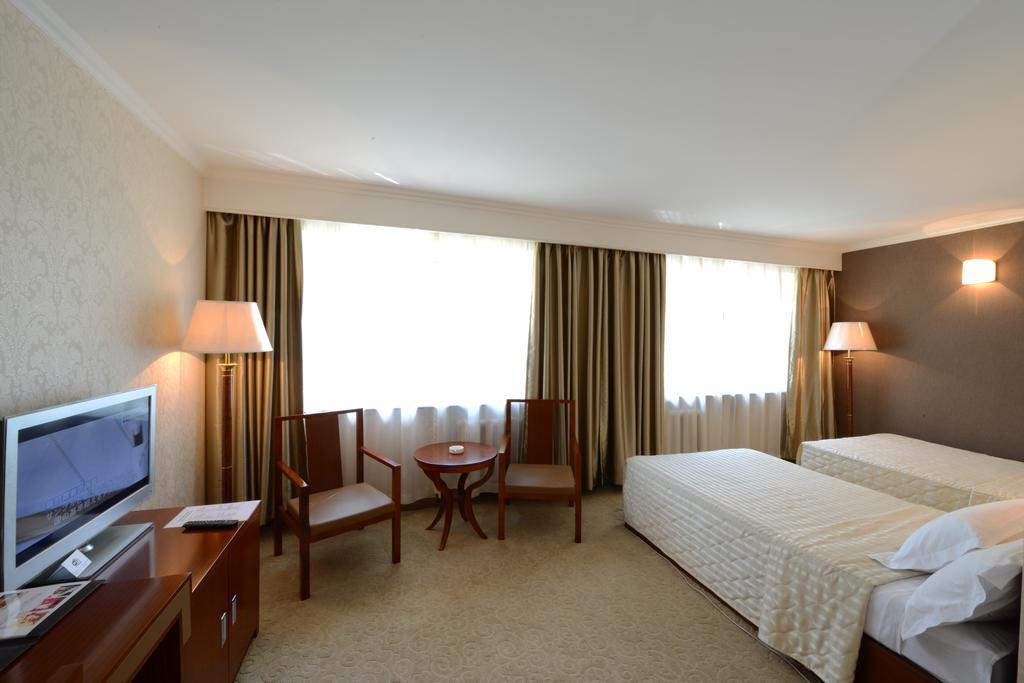 Flower Hotel Ulaanbaatar Ngoại thất bức ảnh