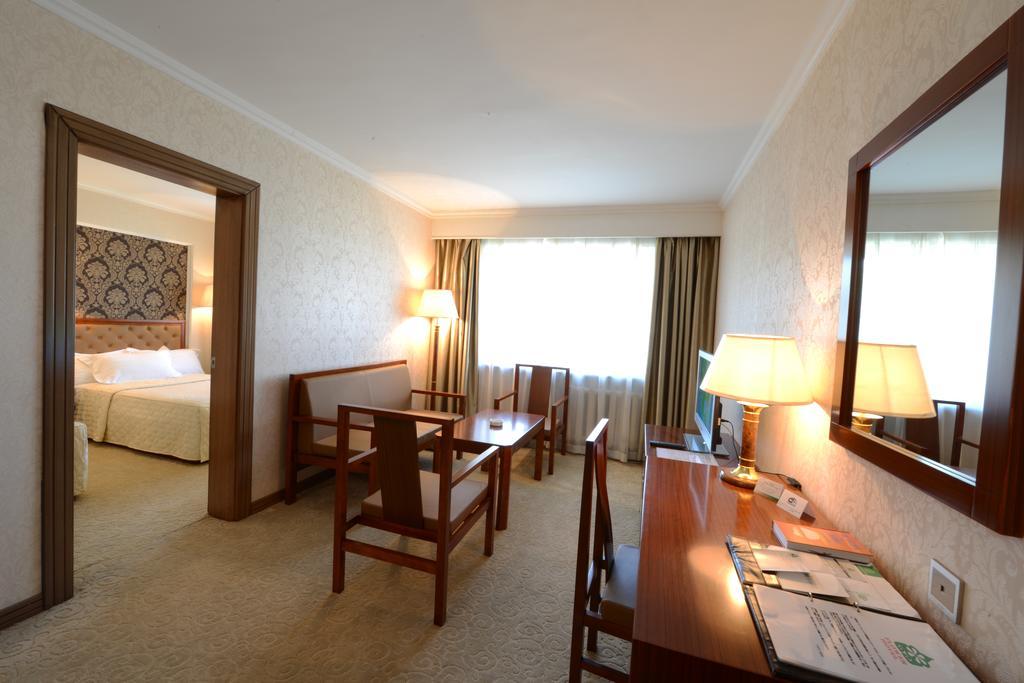 Flower Hotel Ulaanbaatar Phòng bức ảnh